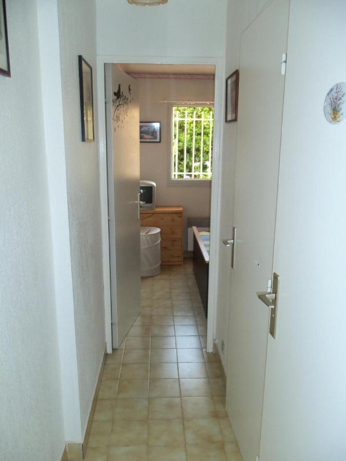 Au Coin De L'Olivier Appartamento Le Lavandou Esterno foto